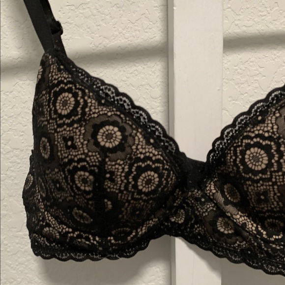 Aerie Black Lace Lightly Lined Bra Size 32B - Picture 2 of 5
